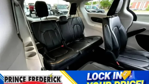 2023 Chrysler Pacifica 2C4RC1L74PR622422