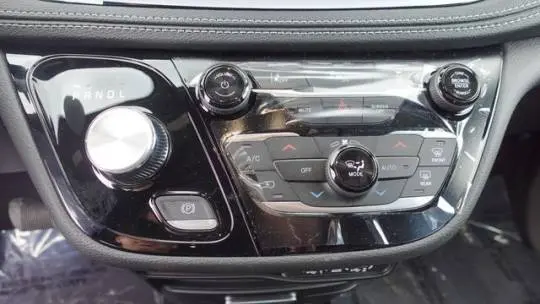 2025 Chrysler Pacifica 2C4RC1S77SR550044