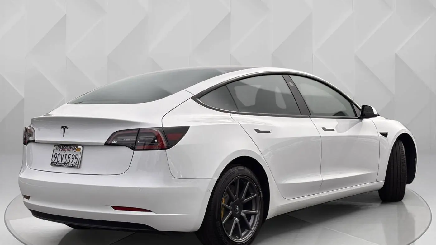 2022 Tesla Model 3 5YJ3E1EB1NF350938