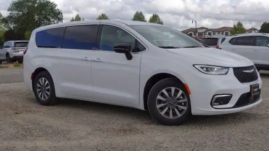 2025 Chrysler Pacifica 2C4RC1S77SR550044