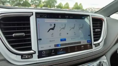 2025 Chrysler Pacifica 2C4RC1N71SR574237