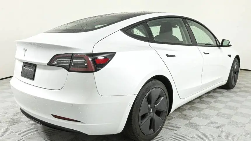 2021 Tesla Model 3 5YJ3E1EA7MF919670
