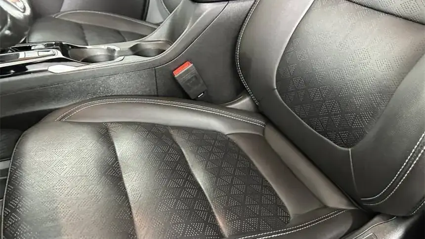 2023 Chevrolet Bolt - Images - 12