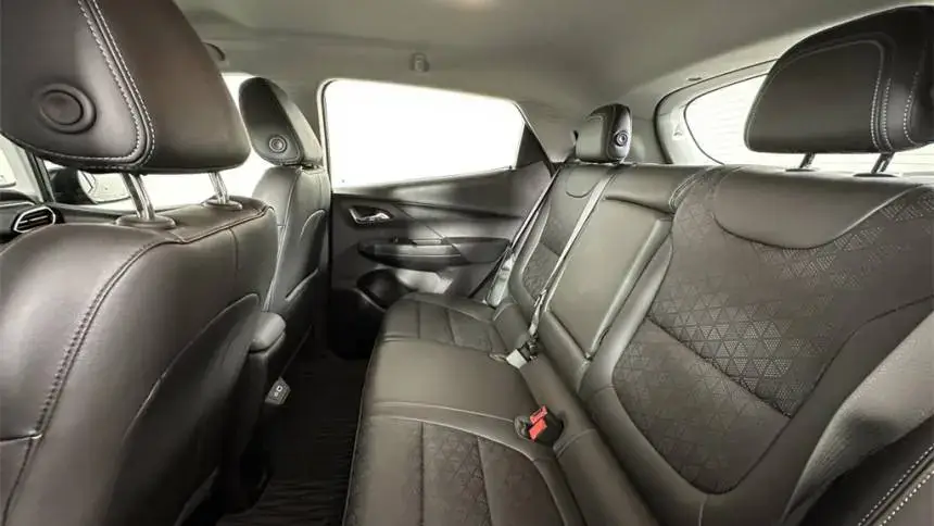 2023 Chevrolet Bolt - Images - 16