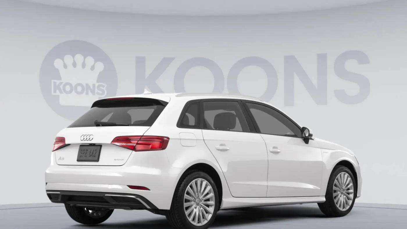 2017 Audi A3 Sportback e-tron WAUUPBFF6HA083635
