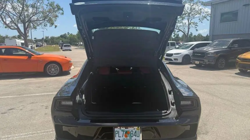 2024 Dodge Charger Daytona 2C3CDBCK4RR208691