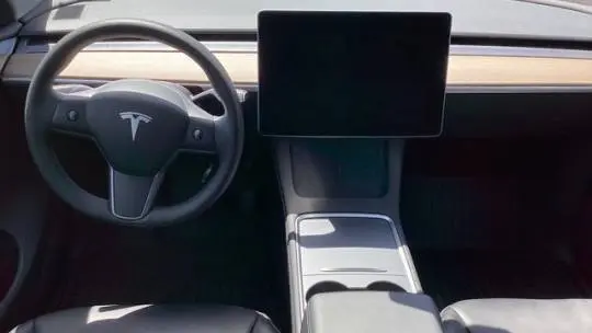 2023 Tesla Model Y 7SAYGDEE5PF787648
