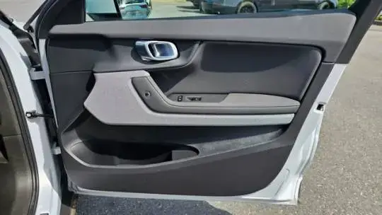 2022 Polestar 2 - Images - 10