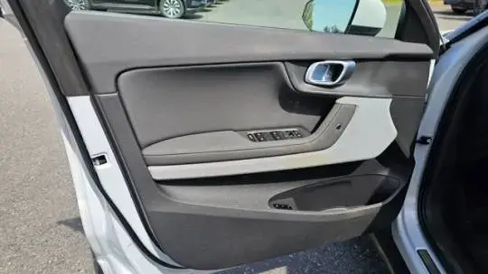 2022 Polestar 2 - Images - 23