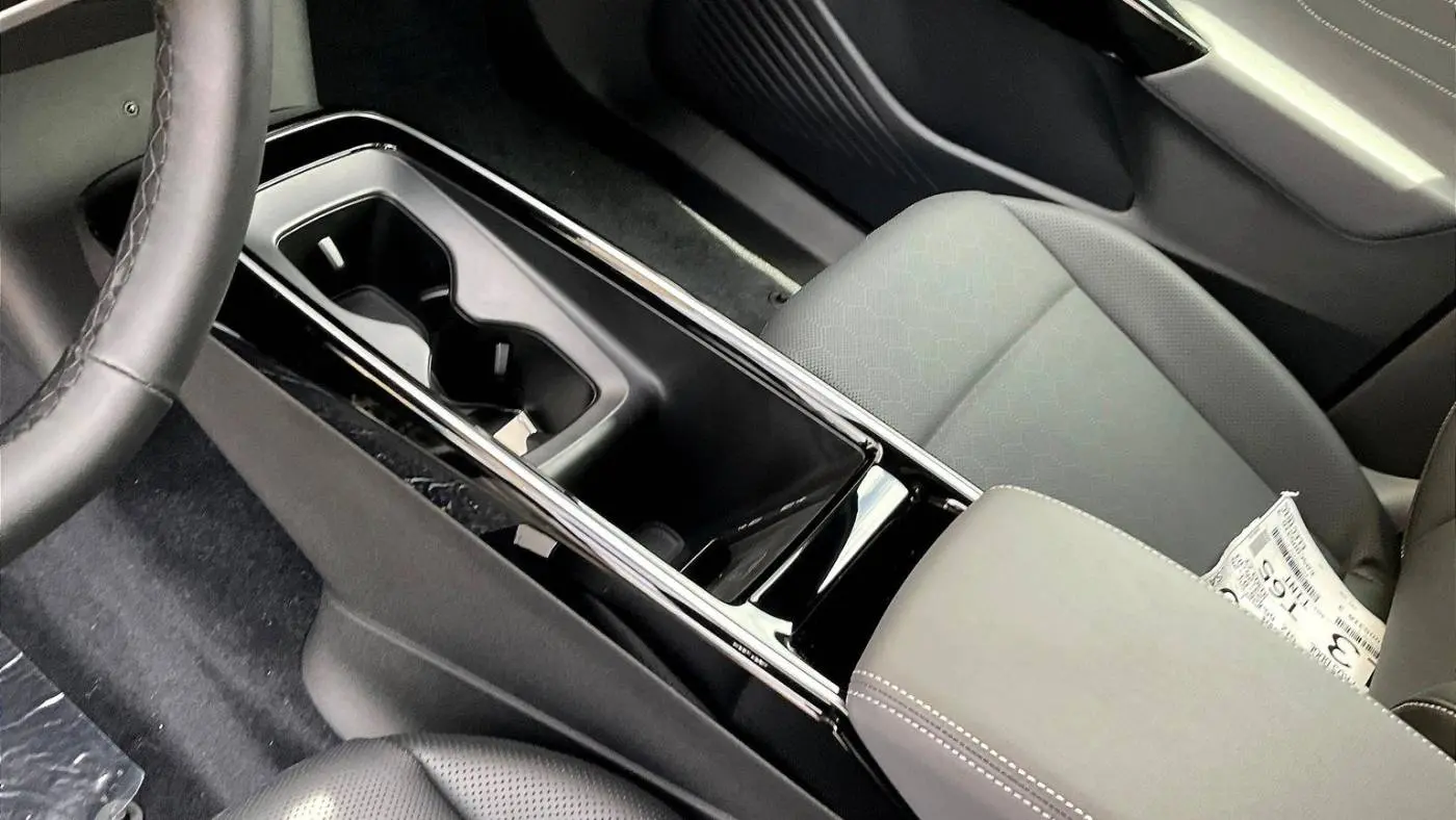 2025 Volkswagen ID.4 1V2WSPE81SC005316