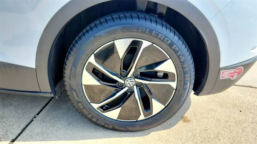 2021 Volkswagen ID.4 WVGTMPE20MP040835