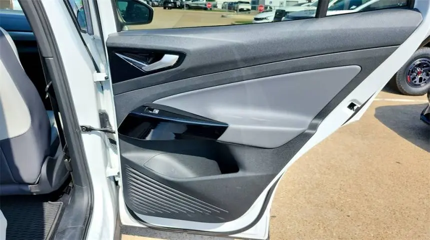 2021 Volkswagen ID.4 WVGTMPE20MP040835