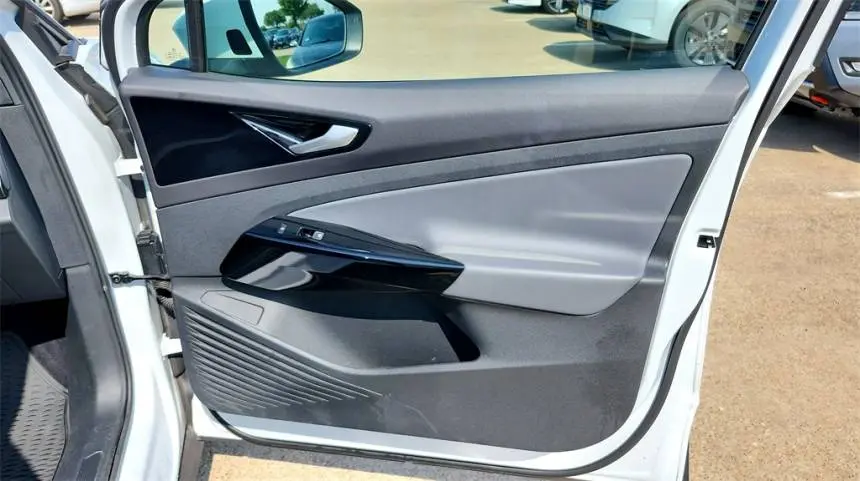 2021 Volkswagen ID.4 WVGTMPE20MP040835