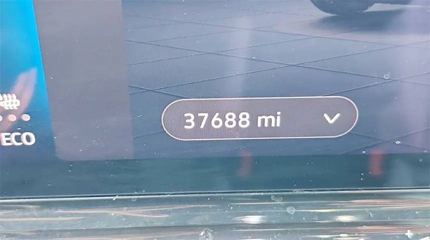 2021 Volkswagen ID.4 WVGTMPE20MP040835
