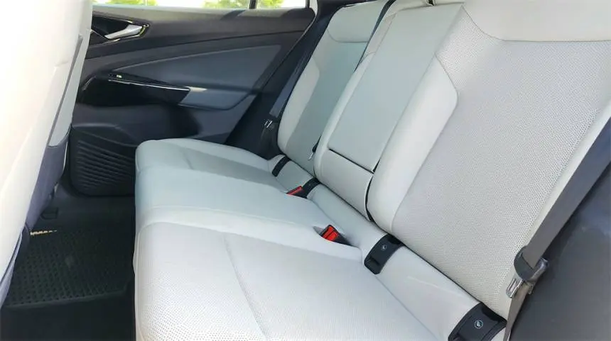 2021 Volkswagen ID.4 WVGTMPE20MP040835