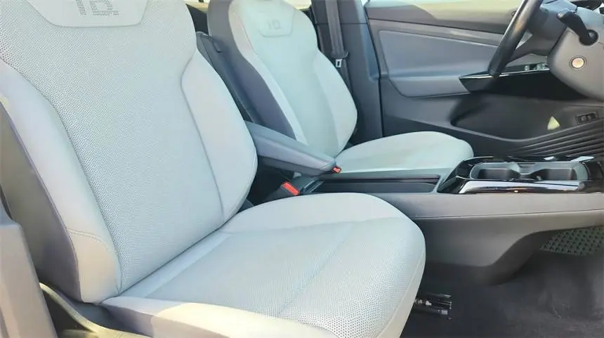 2021 Volkswagen ID.4 WVGTMPE20MP040835
