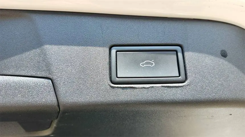 2021 Volkswagen ID.4 WVGTMPE20MP040835