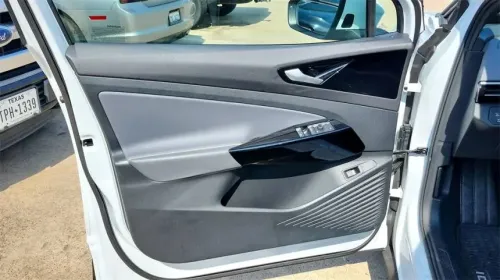 2021 Volkswagen ID.4 WVGTMPE20MP040835