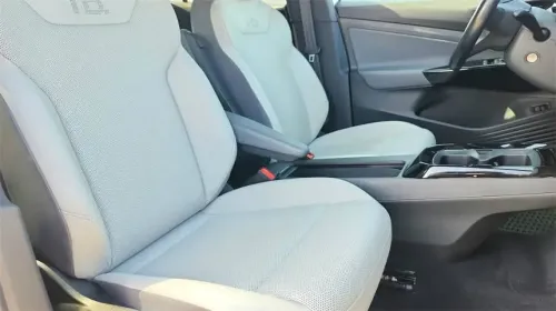 2021 Volkswagen ID.4 WVGTMPE20MP040835