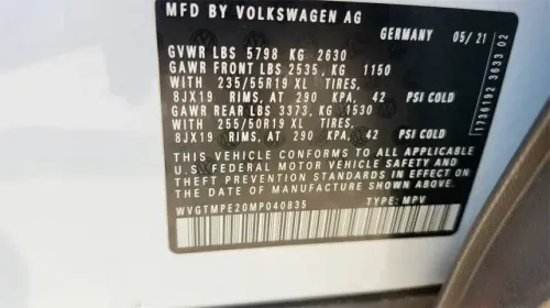 2021 Volkswagen ID.4 WVGTMPE20MP040835