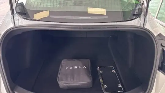 2018 Tesla Model 3 5YJ3E1EA9JF031904