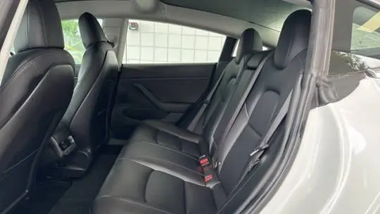 2018 Tesla Model 3 5YJ3E1EA9JF031904