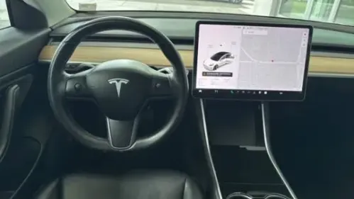 2018 Tesla Model 3 5YJ3E1EA9JF031904