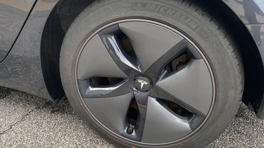 2018 Tesla Model 3 5YJ3E1EA9JF162668