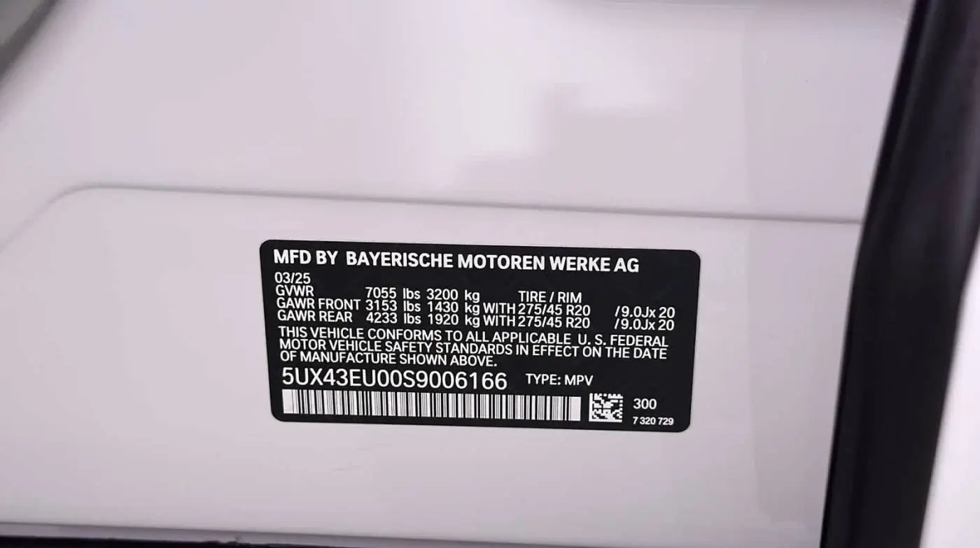 2025 BMW X5 5UX43EU00S9006166