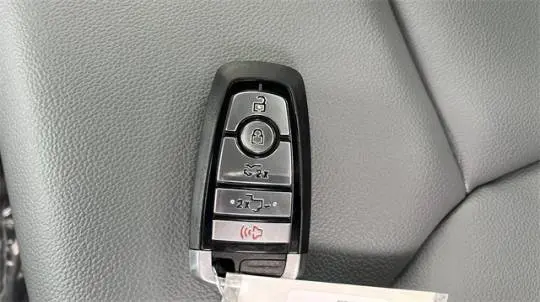 2025 Ford F-150 Lightning 1FTVW3L77SWG05647