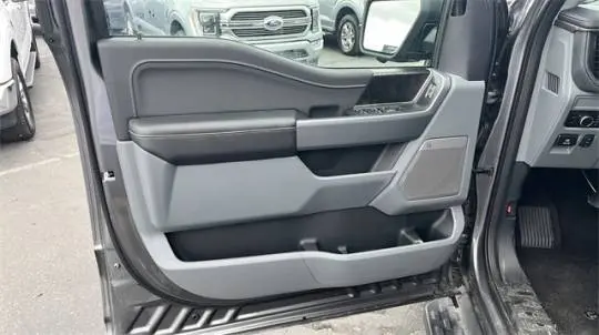 2025 Ford F-150 Lightning 1FTVW3L77SWG05647