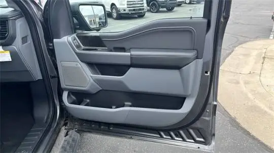 2025 Ford F-150 Lightning 1FTVW3L77SWG05647