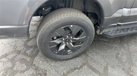 2025 Ford F-150 Lightning 1FTVW3L77SWG05647