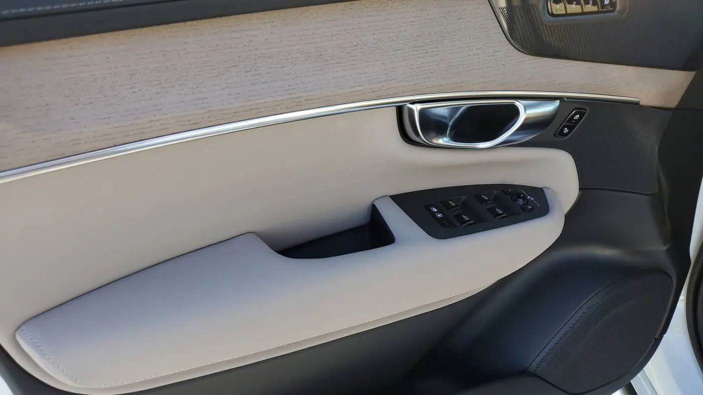2025 Volvo XC90 YV4H60PB8S1380434