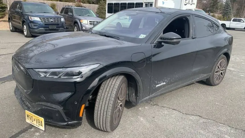 2024 Ford Mustang Mach E 3FMTK3SU2RMA25464