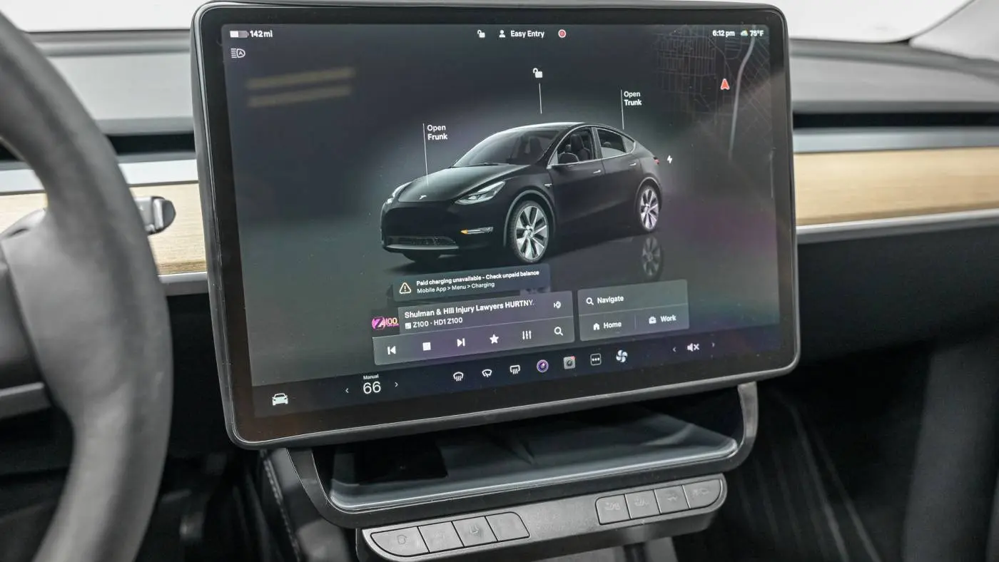 2024 Tesla Model Y 7SAYGDEE4RA231699