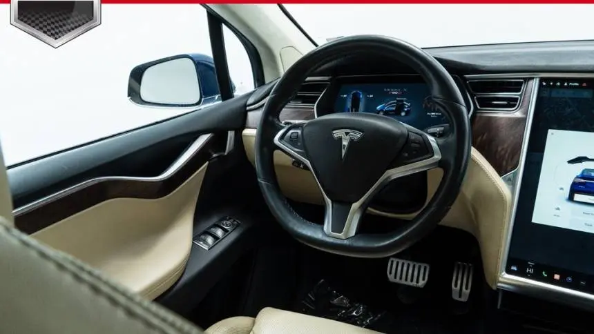 2016 Tesla Model X 5YJXCAE43GF000593
