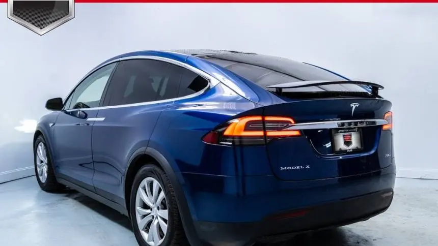 2016 Tesla Model X 5YJXCAE43GF000593