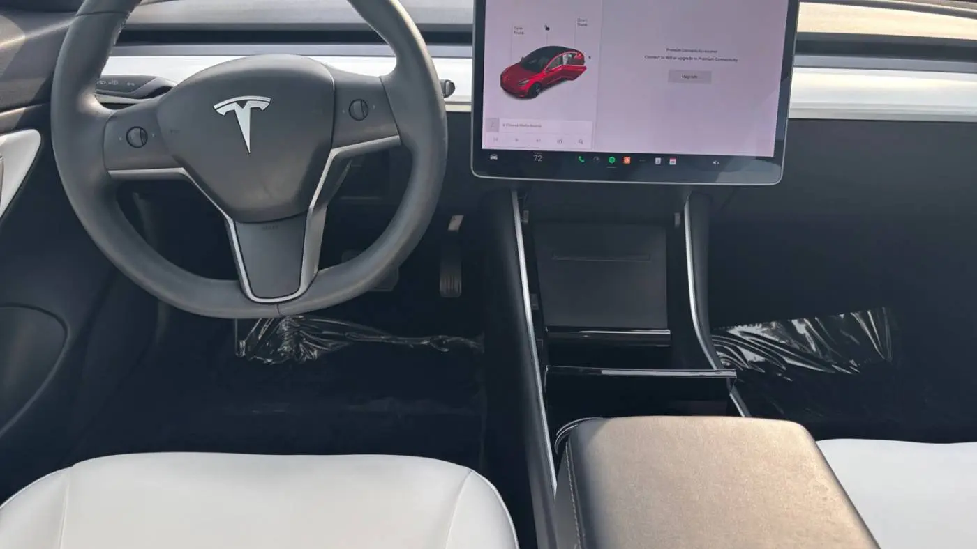 2020 Tesla Model 3 5YJ3E1EA7LF606701