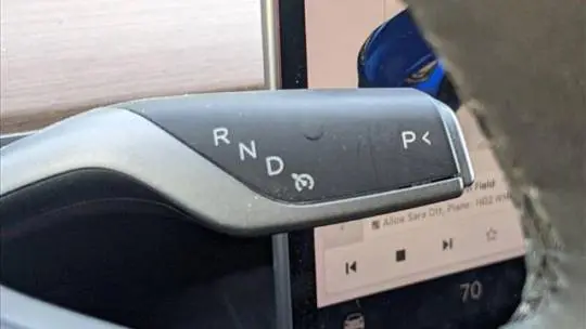 2022 Tesla Model 3 5YJ3E1EB8NF195790
