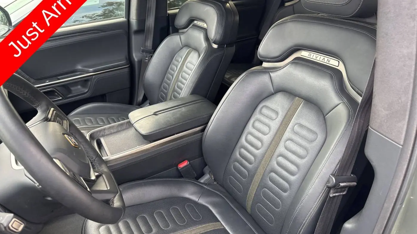 2022 Rivian R1T 7FCTGAAL1NN001878