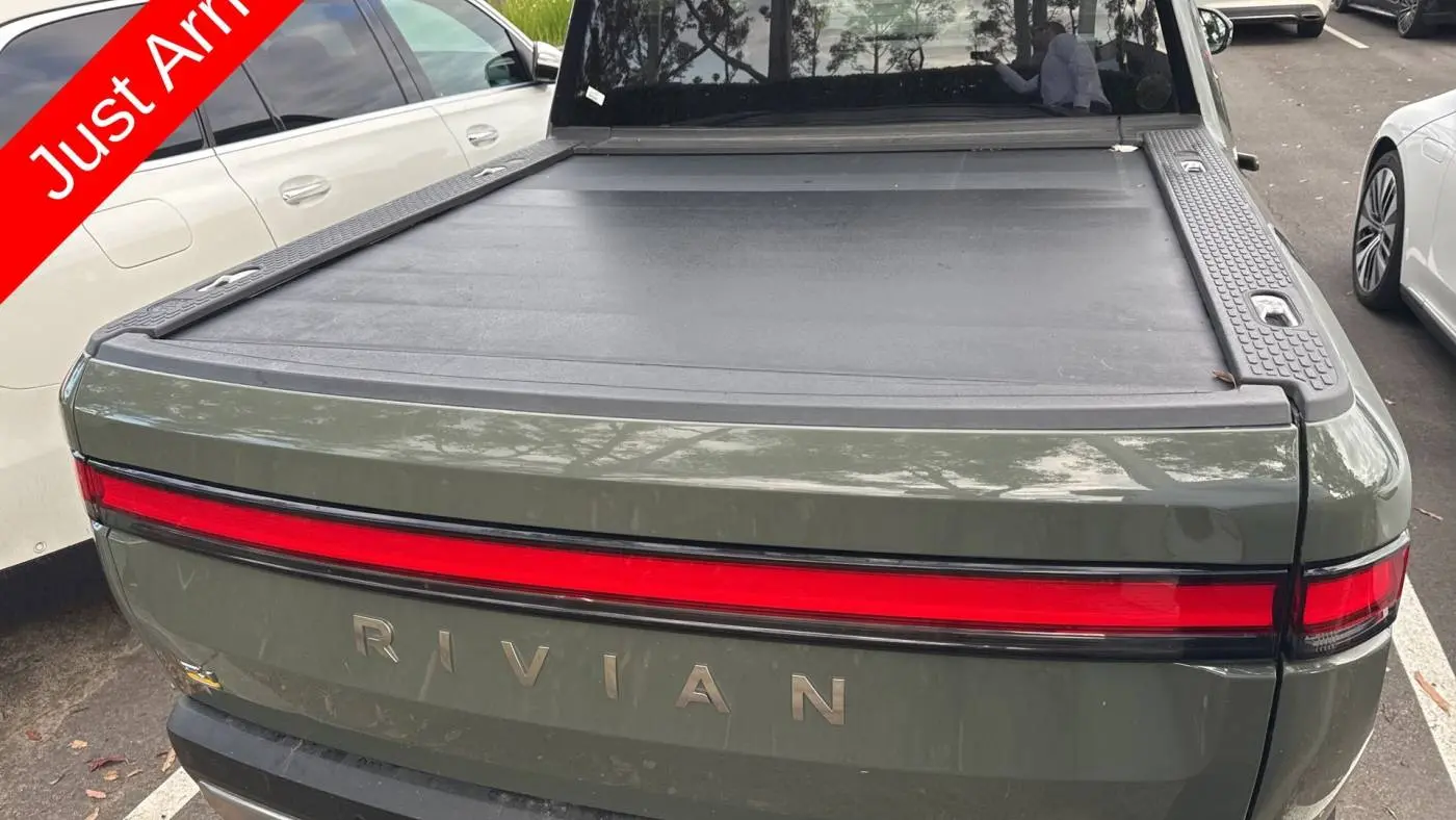 2022 Rivian R1T 7FCTGAAL1NN001878