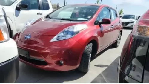 2015 Nissan LEAF - Images - 1
