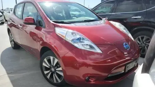 2015 Nissan LEAF - Images - 2