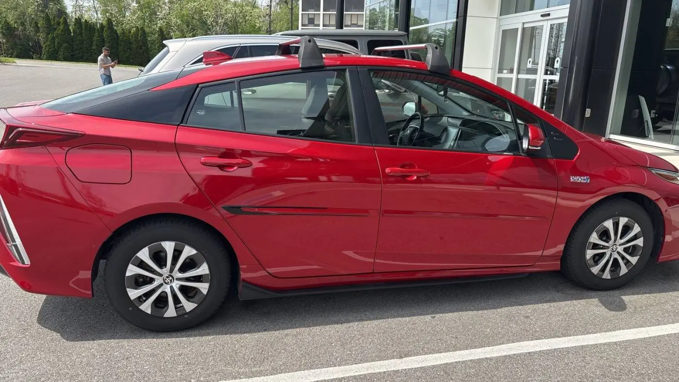 2022 Toyota Prius Prime JTDKAMFP0N3213862