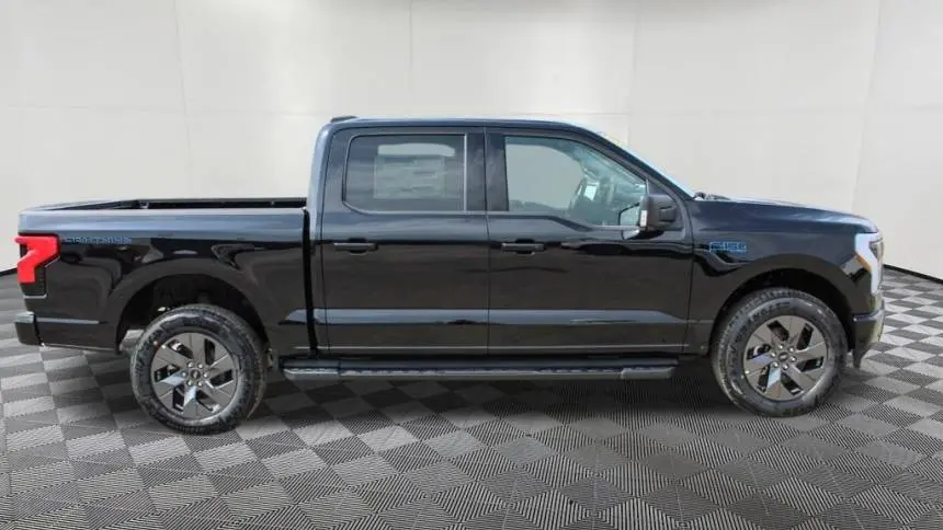 2025 Ford F-150 Lightning 1FT6W3L70SWG05171