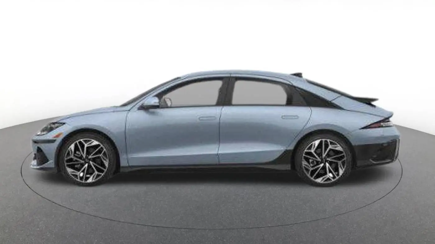 2025 Hyundai IONIQ 6 KMHM34AA2SA087786