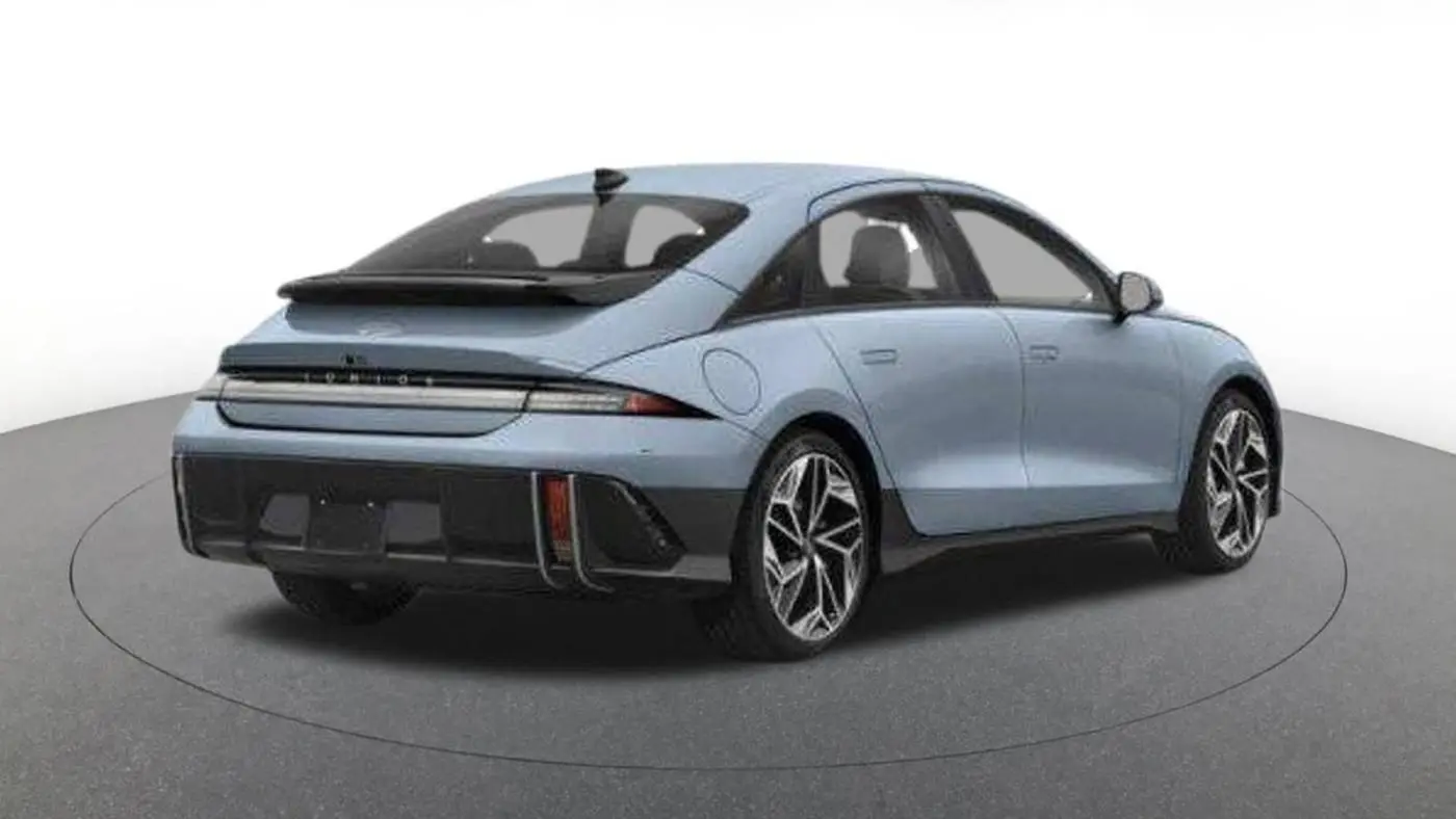 2025 Hyundai IONIQ 6 KMHM34AA2SA087786