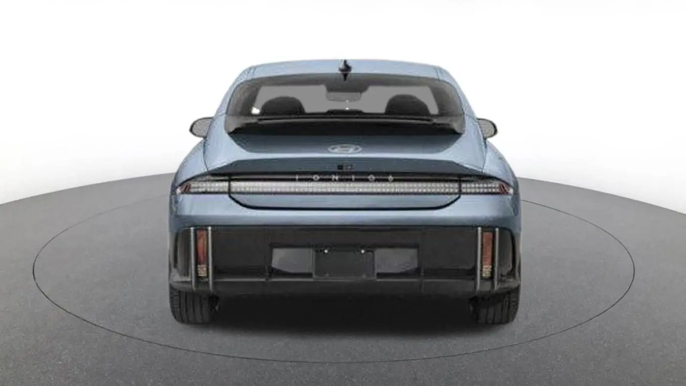 2025 Hyundai IONIQ 6 KMHM34AA2SA087786