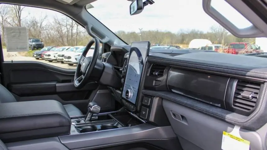 2025 Ford F-150 Lightning 1FT6W3L70SWG05171